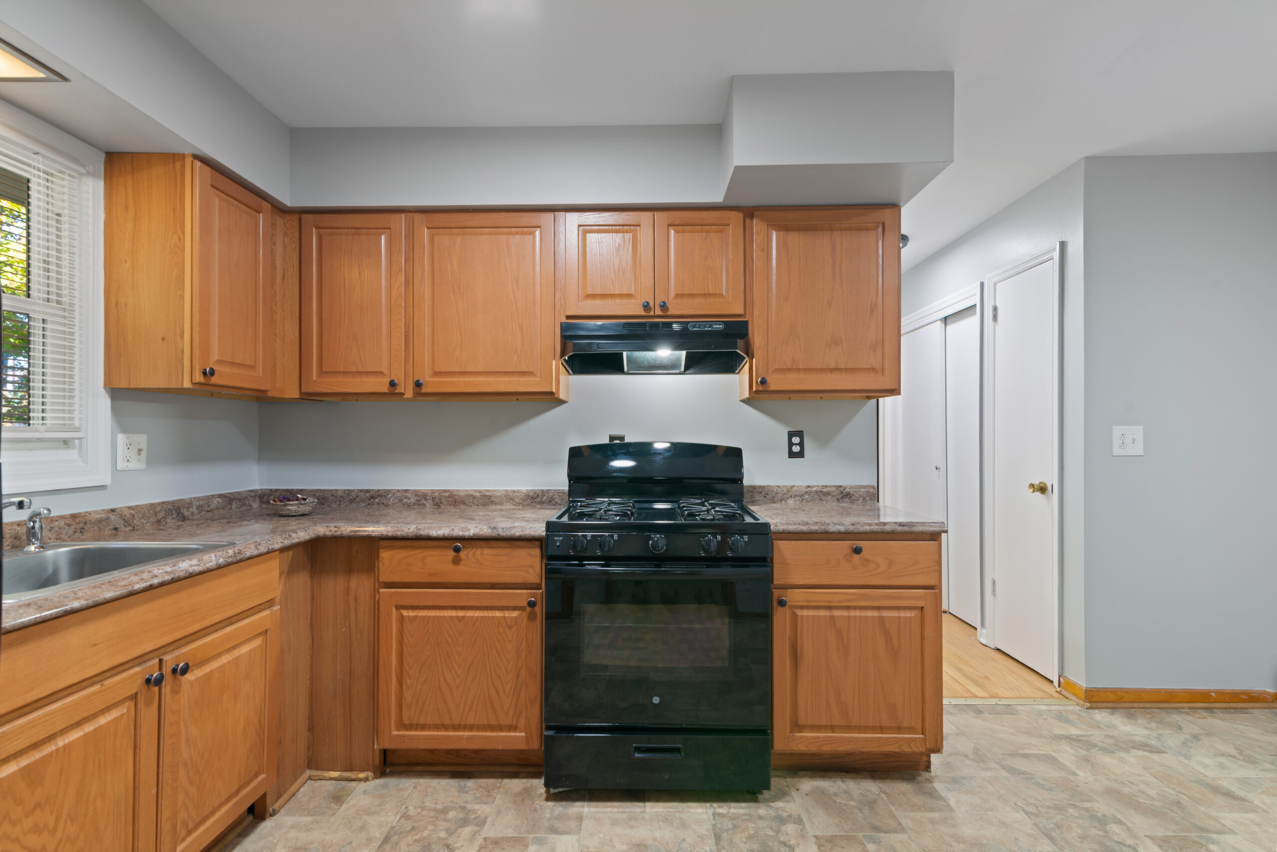 Vesuvius Realty Kitchen